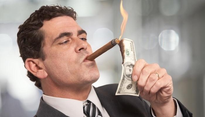 عادت مشترک آدم های پولدار چیست؟ عادت مشترک آدم های پولدار چیست؟