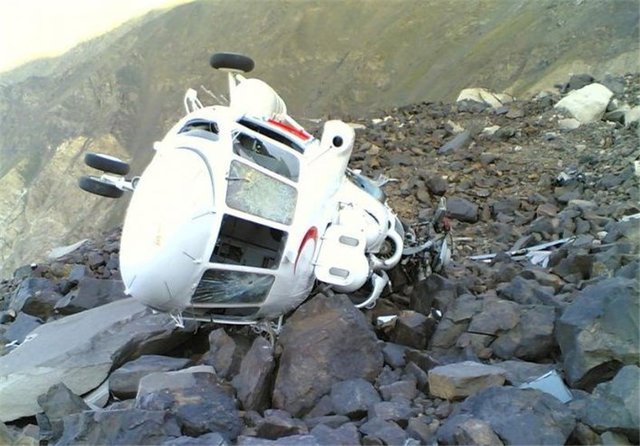 سقوط بالگرد اورژانس در چهارمحال بختیاری، ۵ نفر کشته شدند