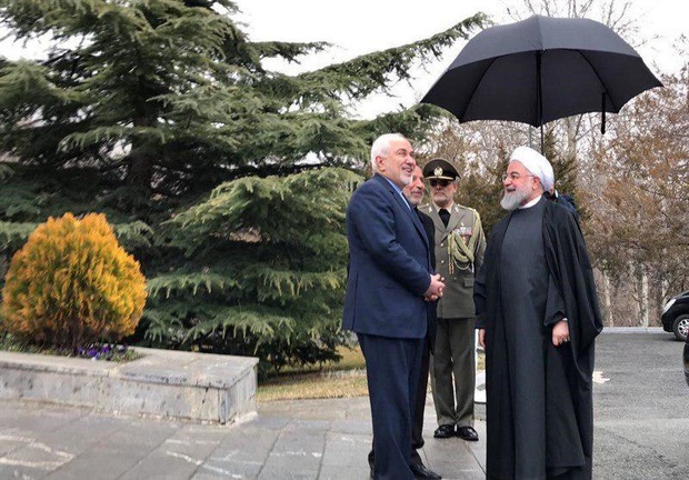خوش و بش روحانی و ظریف پس از پذیرفته نشدن استعفا