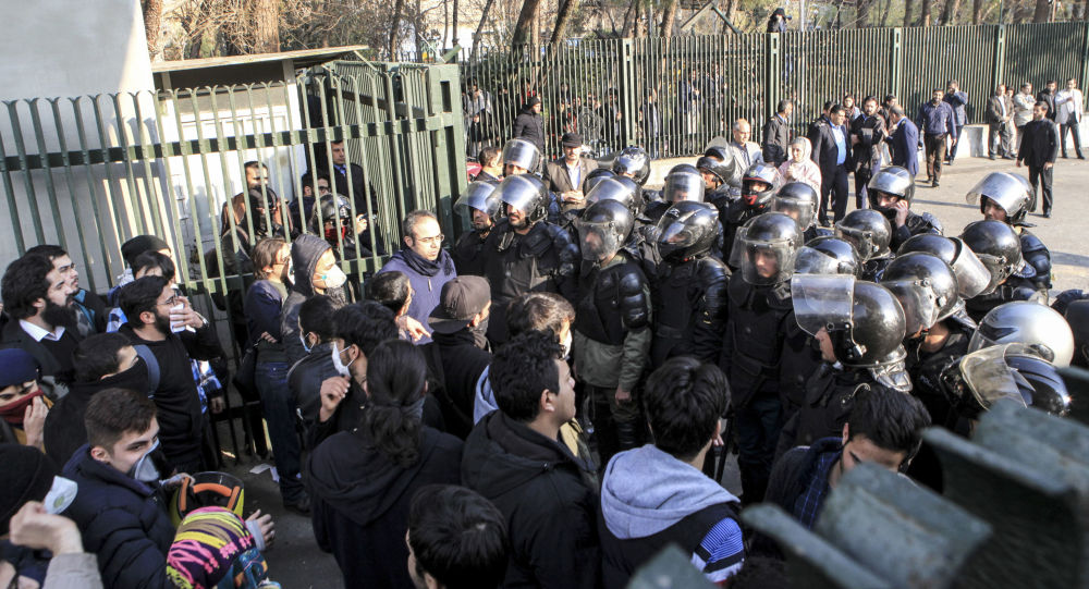 آسیب‌شناسی وضعیت کنونی انقلاب اسلامی؛ بدون روتوش
