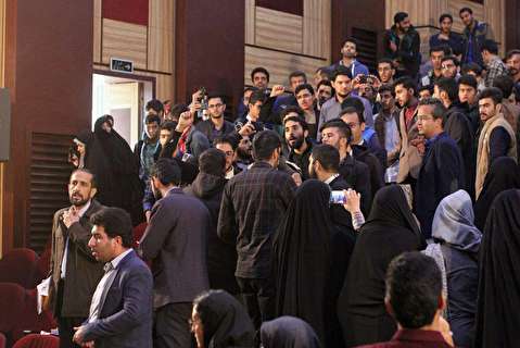 تاملی در ماجرای بر هم زدن سخنرانی علیرضا بهشتی در دانشگاه اصفهان