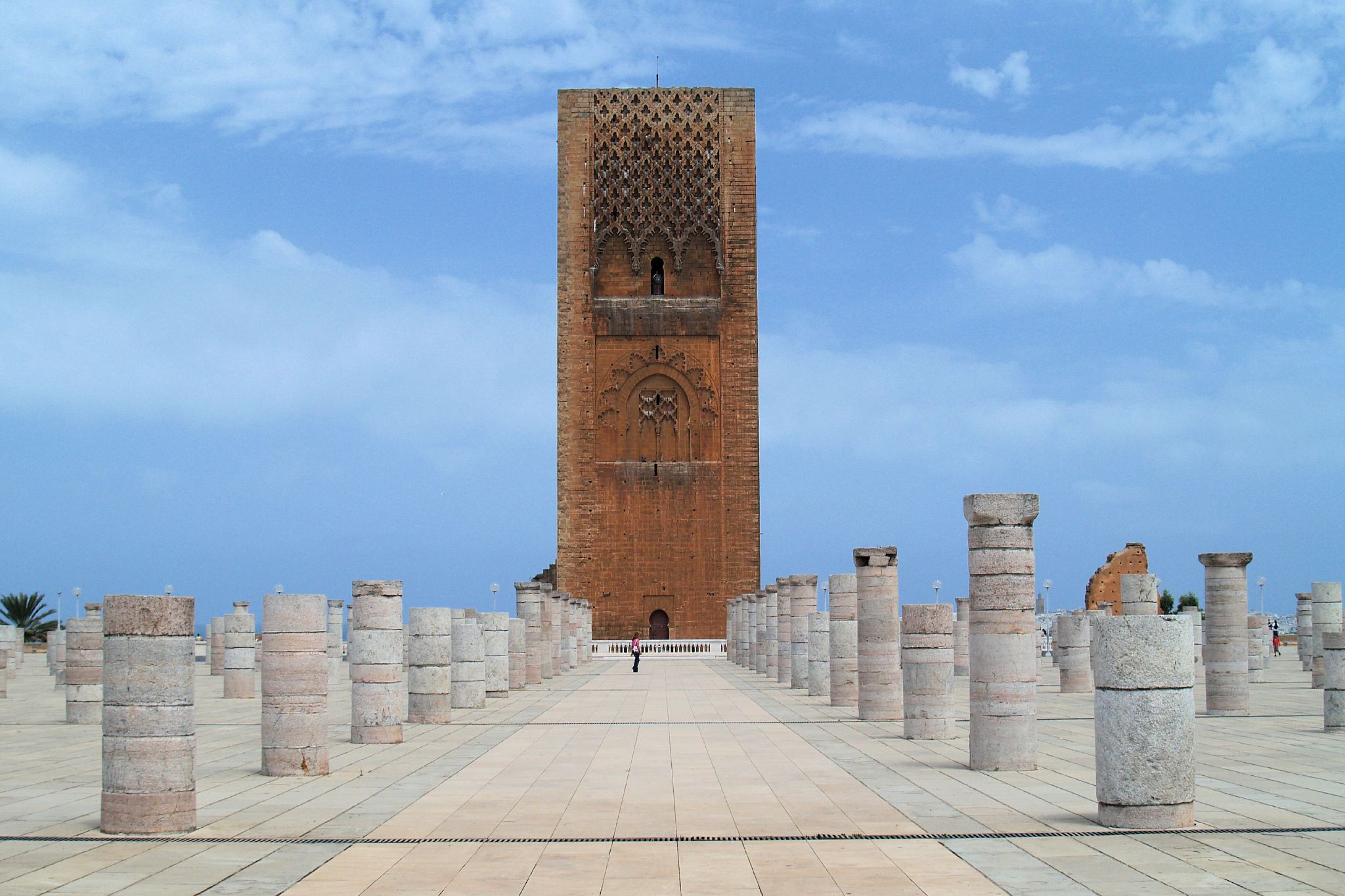بناهای معروف ولی رها شده