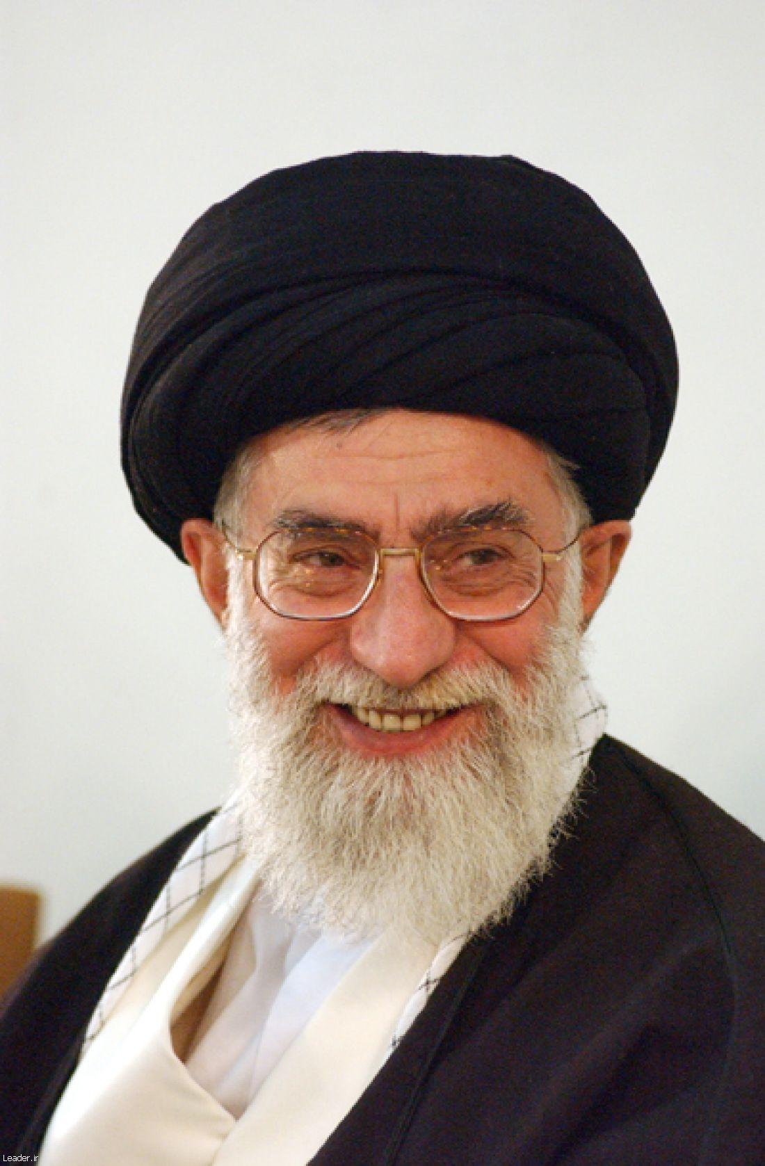 حضرت آیتالله خامنهای: بعضی برای نمایندگی مجلس خودشان را میکشند حضرت آیتالله خامنهای: بعضی برای نمایندگی مجلس خودشان را میکشند