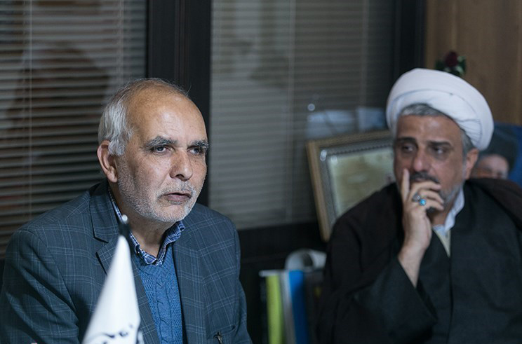 گزارشی از یک نشست جنجالی درباره نقش بیت و دفتر در مواضع آیت‌الله منتظری