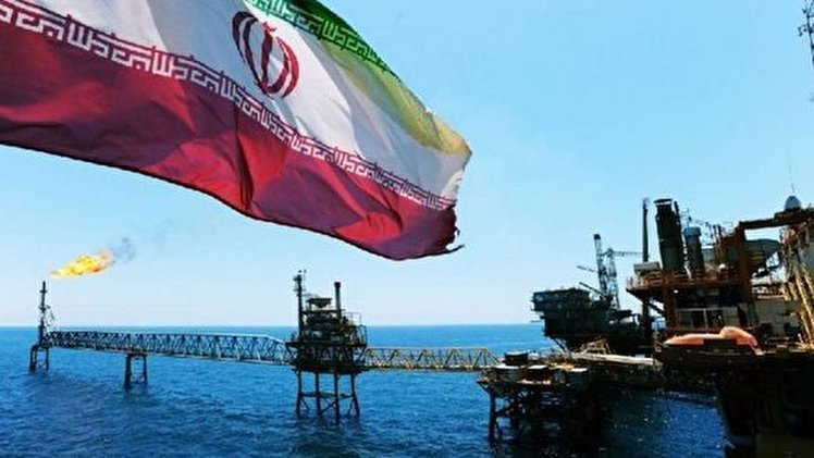 هزینه تحریم نفتی آمریکا علیه ایران و ونزوئلا را اروپا می‌پردازد