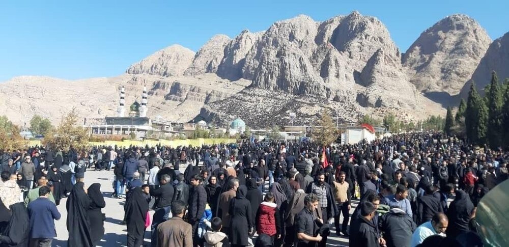 عکس/ عکسی متفاوت از مراسم تشیع پیکر سردار سلیمانی در کرمان