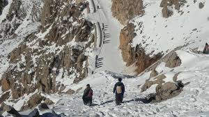 علت حذف کمک هزینه خانواده ۲ کولبر جان باخته در کردستان