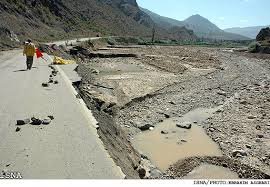 سیلاب راه ارتباطی چند شهر سیستان و بلوچستان را بست