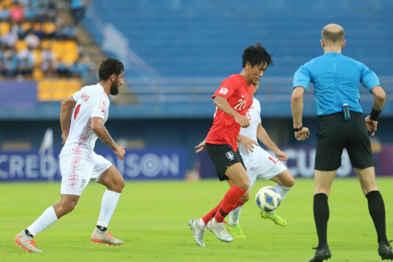 فوتبال شرمسار، والیبال پرغرور فوتبال شرمسار، والیبال پرغرور