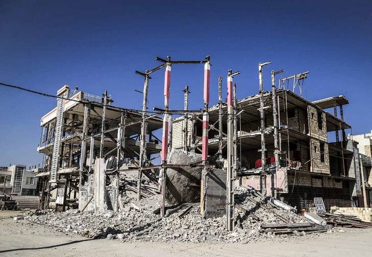 کلاف سردرگم مستاجران زلزلهزده کرمانشاهی/ وعدههای رنگ باخته