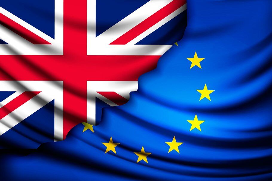 پیروز ایزدی: بریتانیا و اتحادیه اروپا از برگزیت متضرر خواهند شد