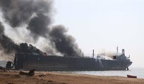 عاملان انفجار نفتکش‌ها و خالقان ایجاد تشنج در منطقه خودزنی می‌کنند/// (یا) انفجار دو کشتی نفتکش در دریای عمان متوجه عاملان آن خواهد بود