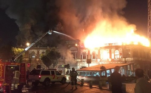 آتش سوزی در میدان حسن‌آباد تهران