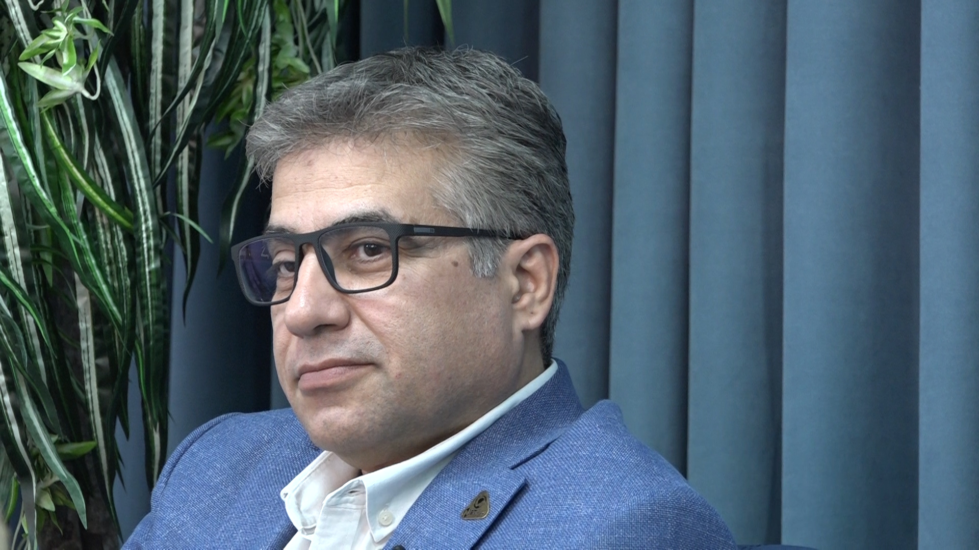 تک بعدی بودن دانشجویان یکی از عوامل بیکاری فارغالتحصیلان تک بعدی بودن دانشجویان یکی از عوامل بیکاری فارغالتحصیلان