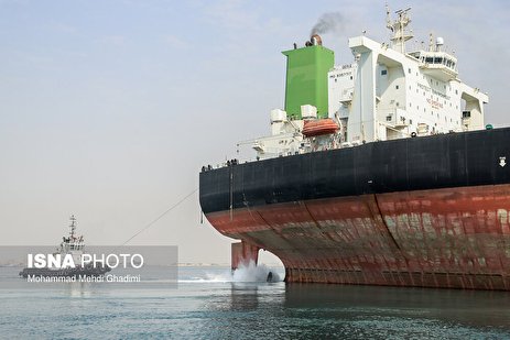 گزارش تصویری: عملیات داکینگ سوپرتانکر Dore در مجتمع کشتی سازی بندرعباس