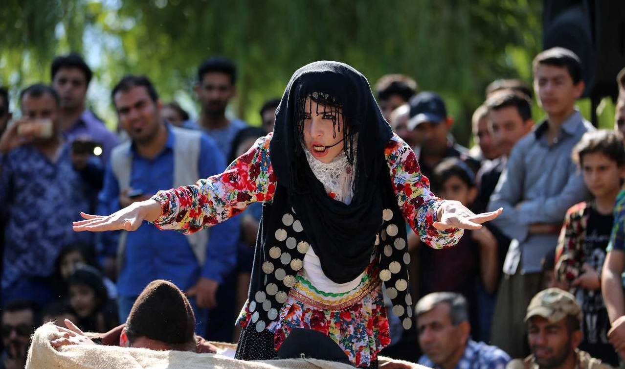 راهیابی ۱۶۸ اثر به دبیرخانه جشنواره تئاتر خیابانی شهروند لاهیجان