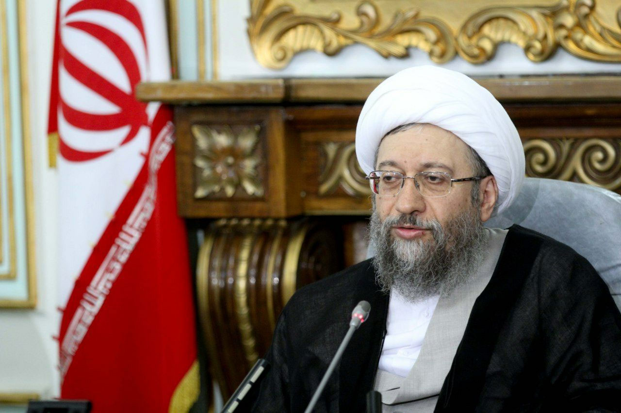 حاشیه‌نگاری بر ماجرای دو آیت‌الله