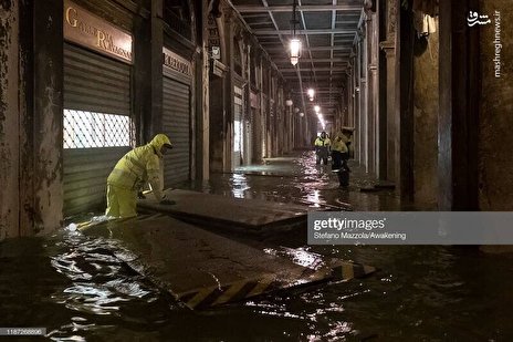 گزارش تصویری: مترو ونیز زیر آب رفت!