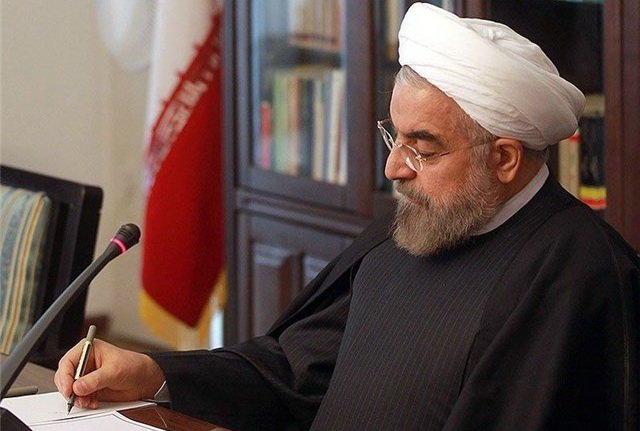 حیات سیاسی روحانی در خطر است! حیات سیاسی روحانی در خطر است!