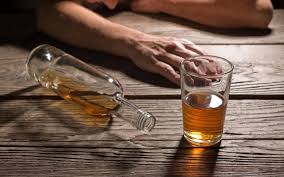 افزایش تعداد مسمومین الکلی در فارس به ۷۵۷ نفر
