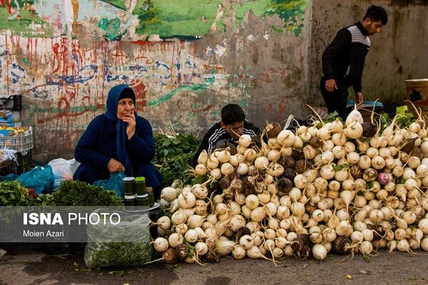 مواد غذایی عامل انتقال کروناست/ دستفروشی روی سطح زمین ممنوع!