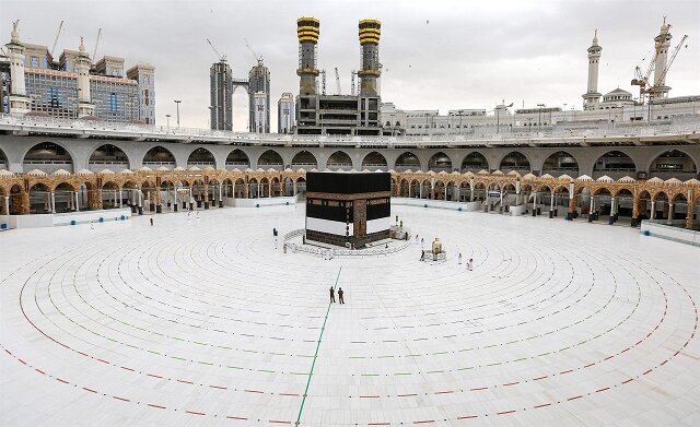 عربستان حج عمره زائران خارجی را تعلیق کرد عربستان حج عمره زائران خارجی را تعلیق کرد