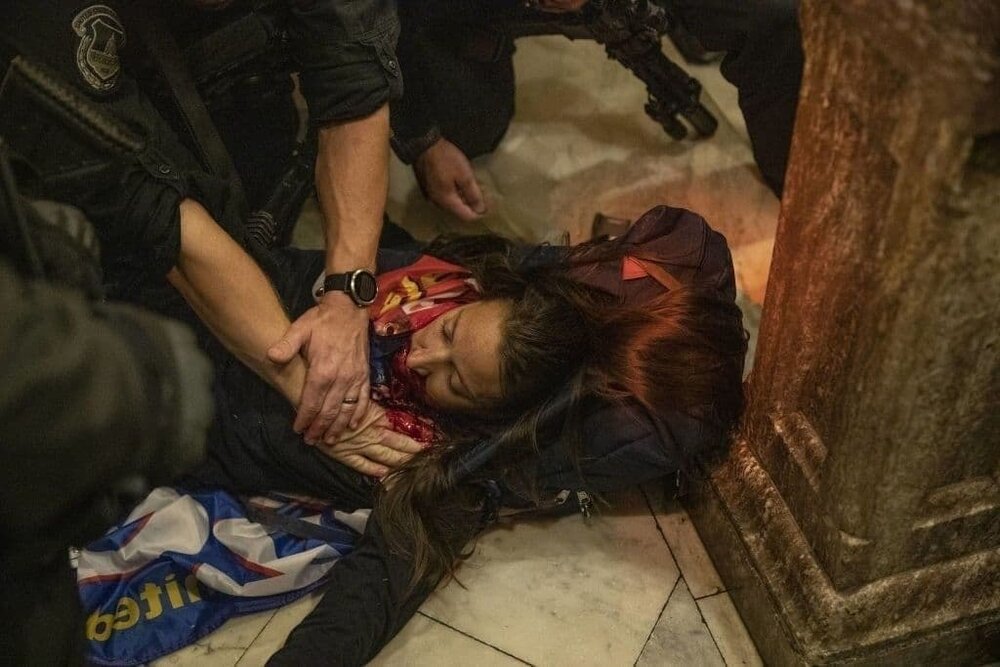 تصویر زنی که در اغتشاشات کنگره کشته شد + عکس