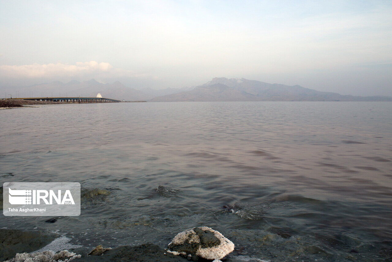 تراز دریاچه ارومیه همچنان صعودی است