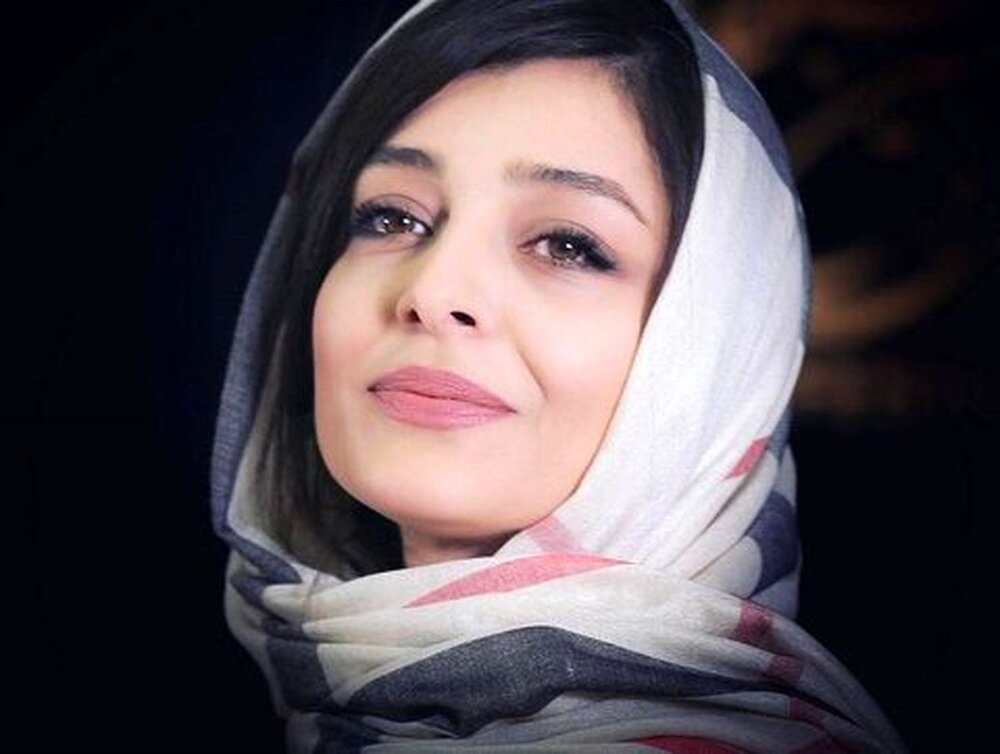 انتقاد تند کیهان از انتخاب ساره بیات و کیایی برای داوری جشنواره فیلم فجر