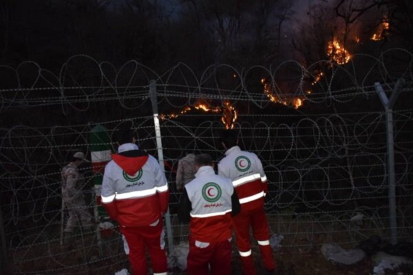 ادامه آتش سوزی در جنگل‌های نوار مرزی آذربایجان و ایران