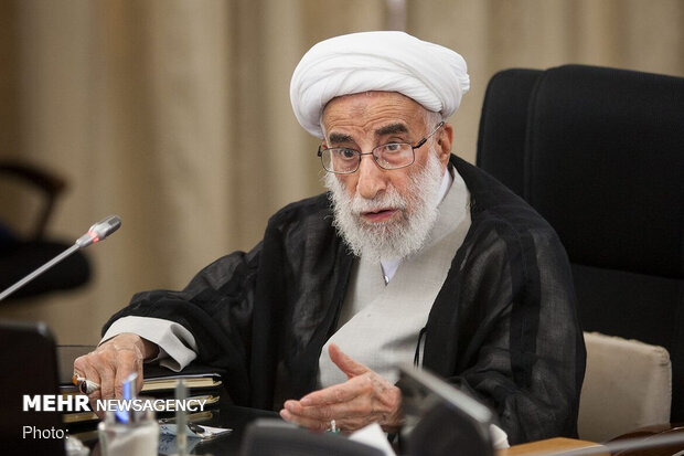 آیتالله جنتی:چیزی از دموکراسی درآمریکا باقی نمانده است/ دنیا به آمریکا باج ندهد آیتالله جنتی:چیزی از دموکراسی درآمریکا باقی نمانده است/ دنیا به آمریکا باج ندهد