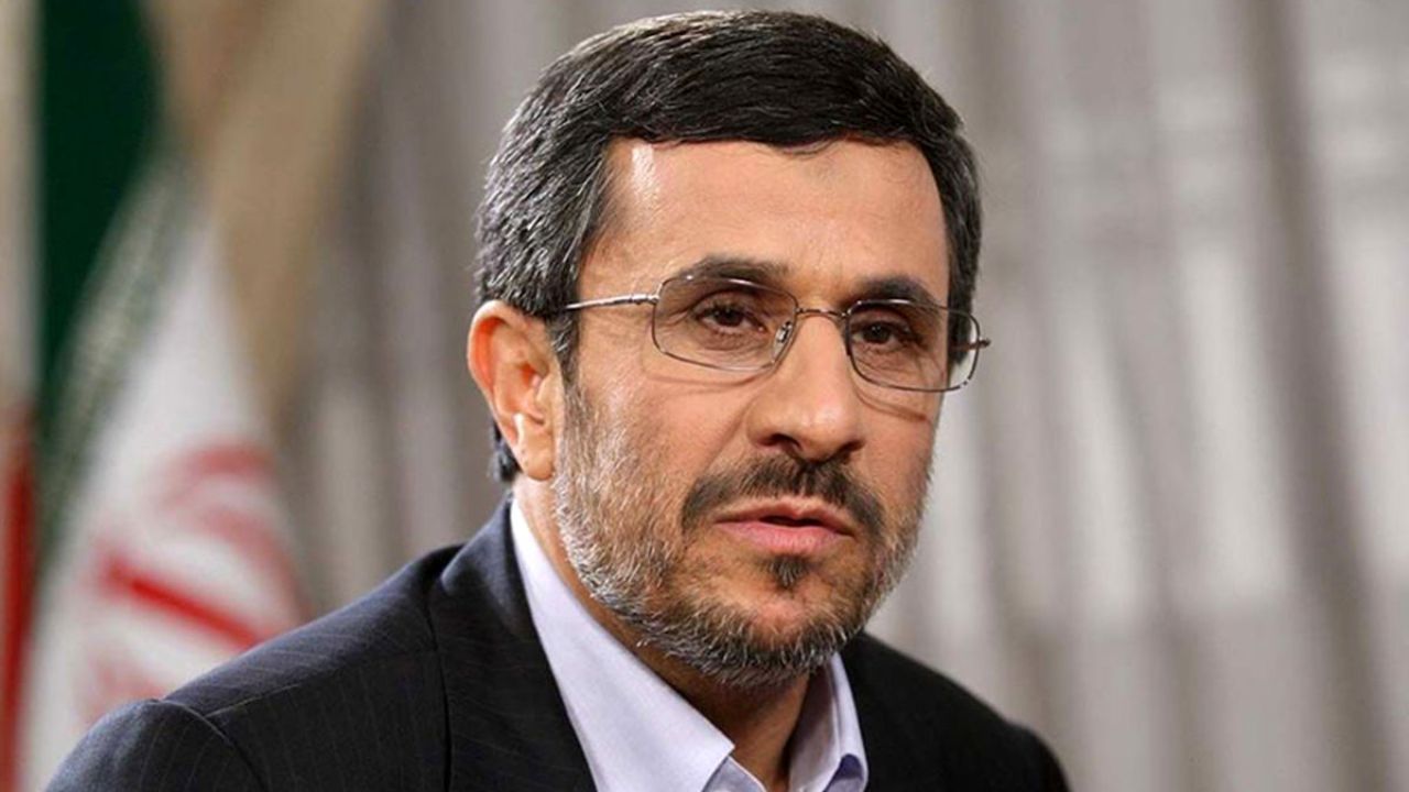 عبدالرضا داوری: احمدی‌نژاد حتماً برای انتخابات ۱۴۰۰ رد صلاحیت می‌شود