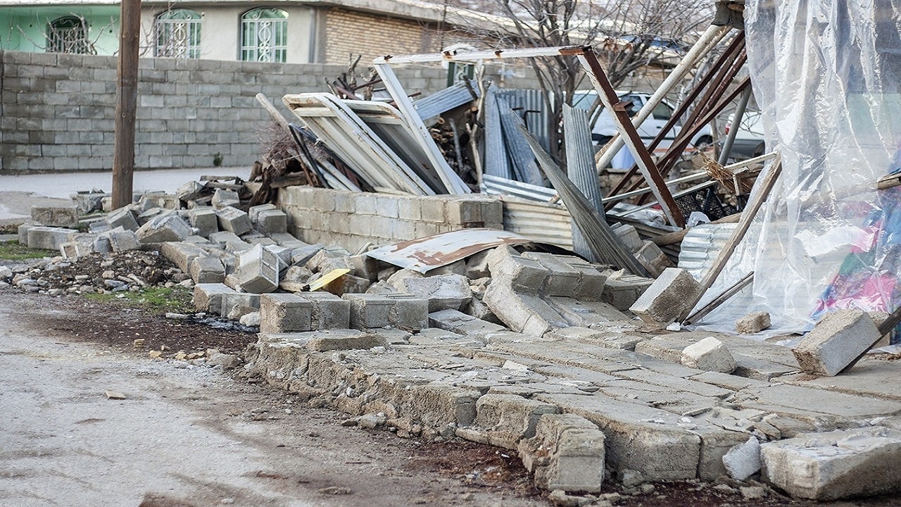 نیاز زلزله زدگان سی سخت و شهرستان دنا چیست؟ نیاز زلزله زدگان سی سخت و شهرستان دنا چیست؟
