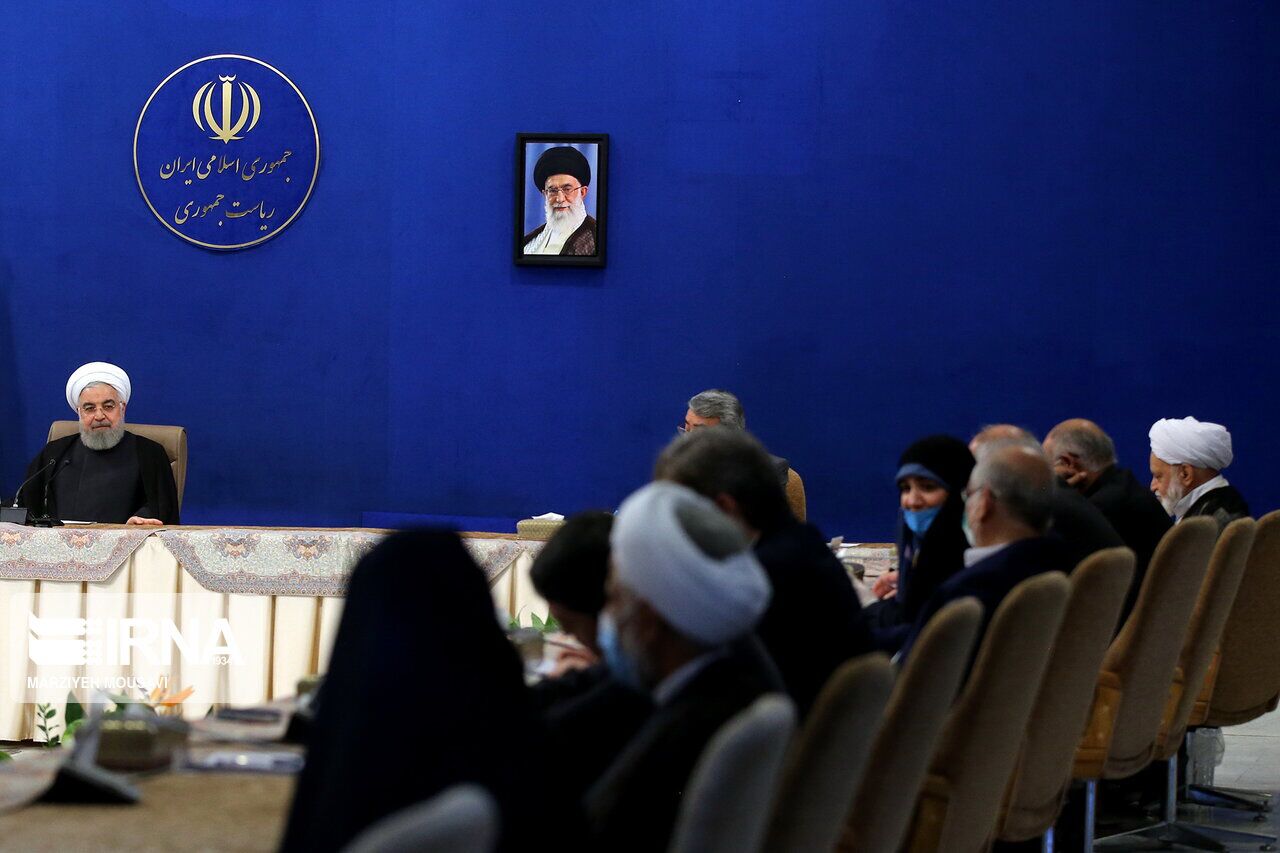 مهمانان روحانی؛ ۷ حزب از ۱۱۸ حزب کشور