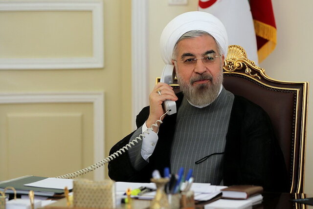 روحانی به سرپرست وزارت صمت: تولید و توزیع ماسک در دسترس عموم، در صدر توجه مسئولان وزارت صمت باشد