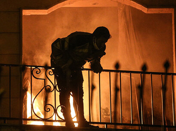 وزارت راه: در حادثه کلینیک سینا، تخلف آتش نشانی مشهود است