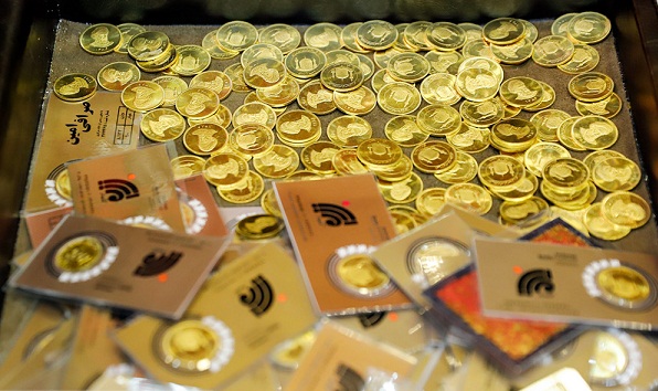 کیف حاوی ۴۰۰ سکه طلا متعلق به صرافی پسرعموی مدیرعامل هفت تپه!