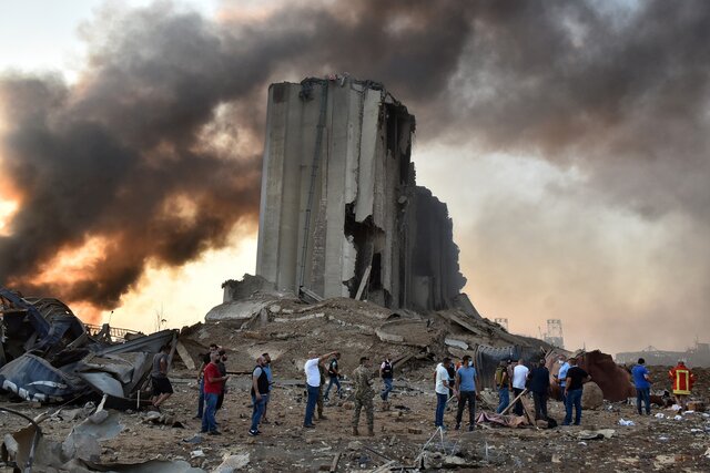 دست‌کم ۷۸ کشته و بیش از ۴۰۰۰ زخمی در پی انفجار بیروت