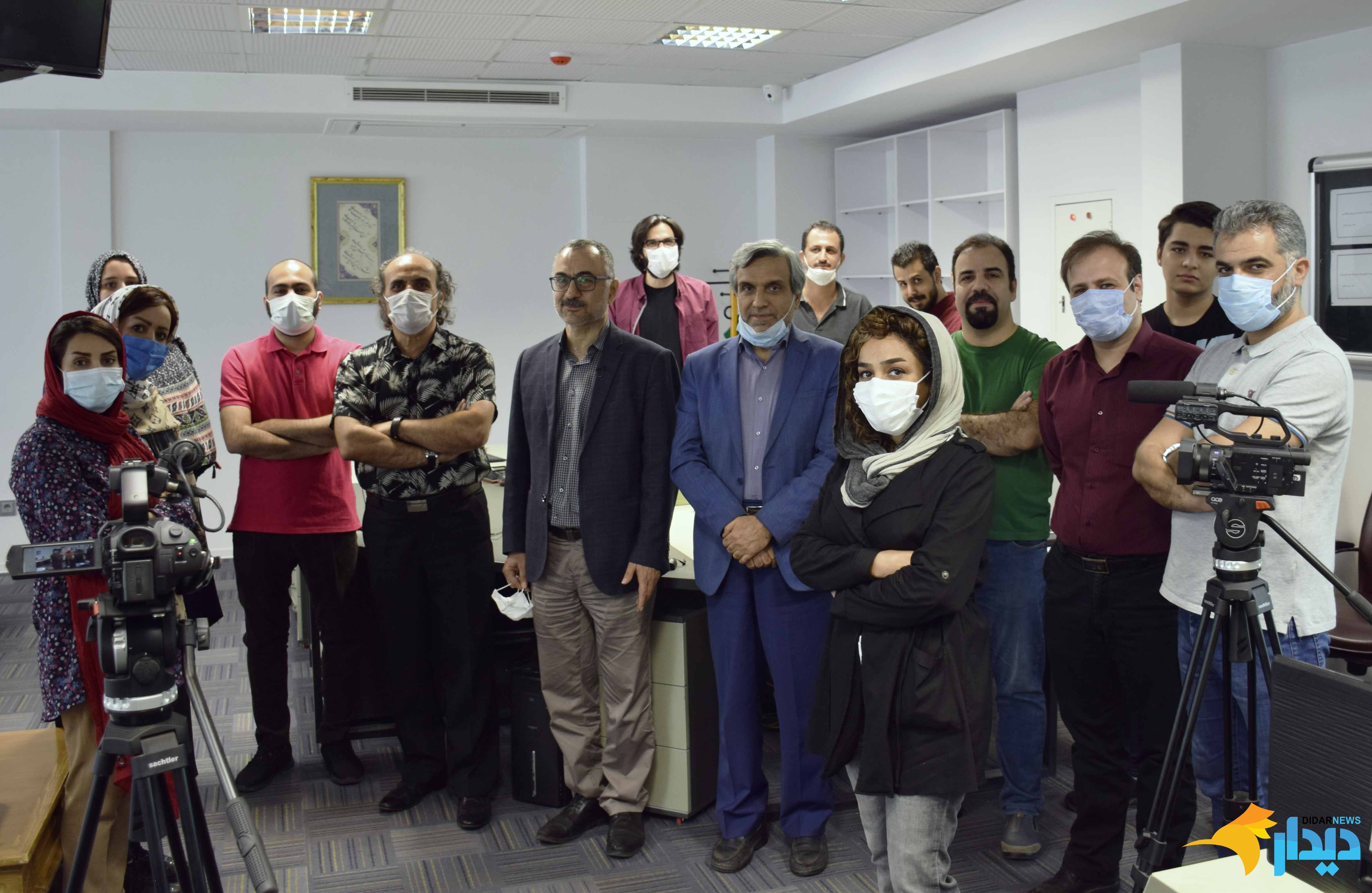 روز خبرنگار با سعید لیلاز در تحریریه دیدار روز خبرنگار با سعید لیلاز در تحریریه دیدار