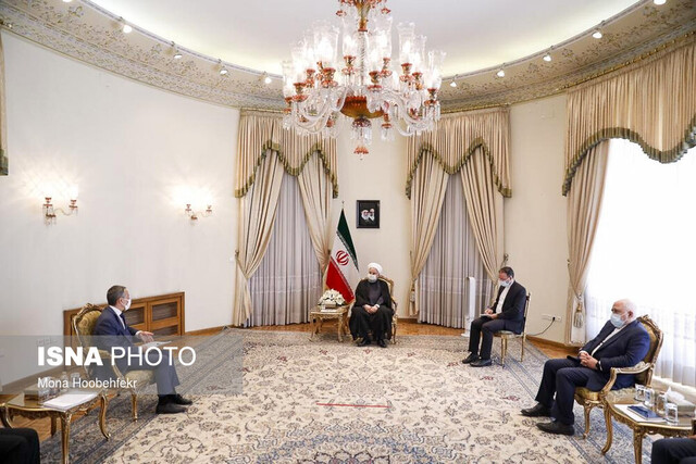 روحانی در دیدار با وزیر امور خارجه سوئیس: ایران در برابر قلدری آمریکا تسلیم نخواهد شد