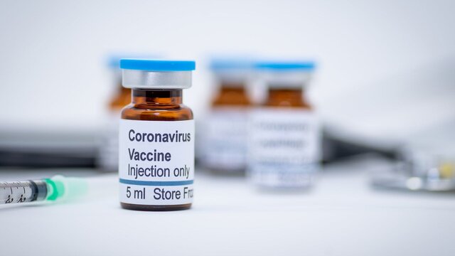 واکسن ایتالیایی کووید-۱۹ روی اولین داوطلب تزریق شد