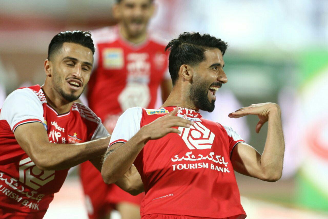 گزارش زنده داربی ۹۳؛ استقلال ۲ - پرسپولیس ۲