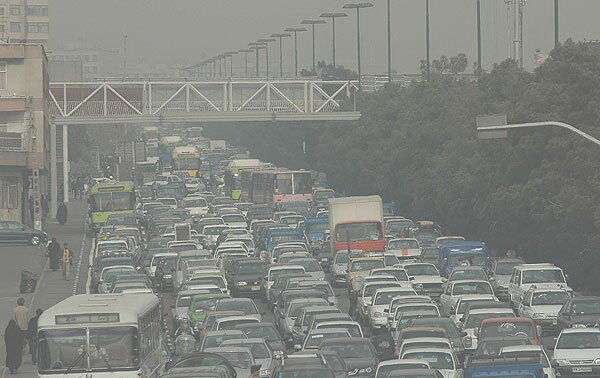 خودروها، روزانه ۳ تن اکسیدگوگرد در هوای تهران منتشر می‌کنند