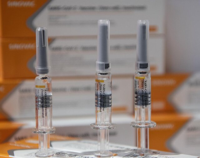 پیش‌بینیِ تاخیر ۲ ساله در تزریق همگانی واکسن کرونا در انگلیس