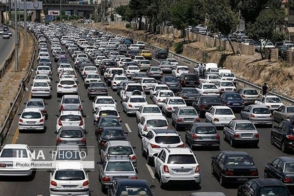 ترافیک نیمه سنگین در آزادراه قزوین_کرج_تهران