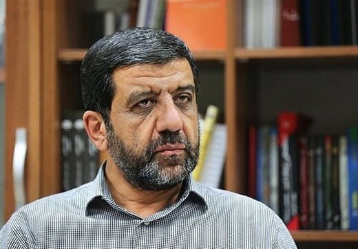 ضرغامی میخواهد زیر کدام میز بزند؟! ضرغامی میخواهد زیر کدام میز بزند؟!