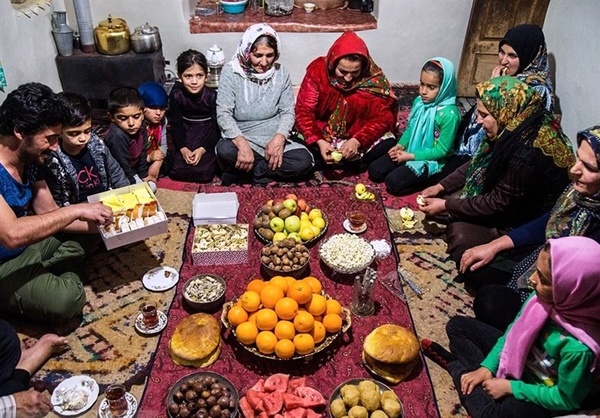 رئیس بیمارستان گلستان کرمانشاه:دورهمیهای خانوادگی در شب یلدا کانون بحران کرونا است رئیس بیمارستان گلستان کرمانشاه:دورهمیهای خانوادگی در شب یلدا کانون بحران کرونا است