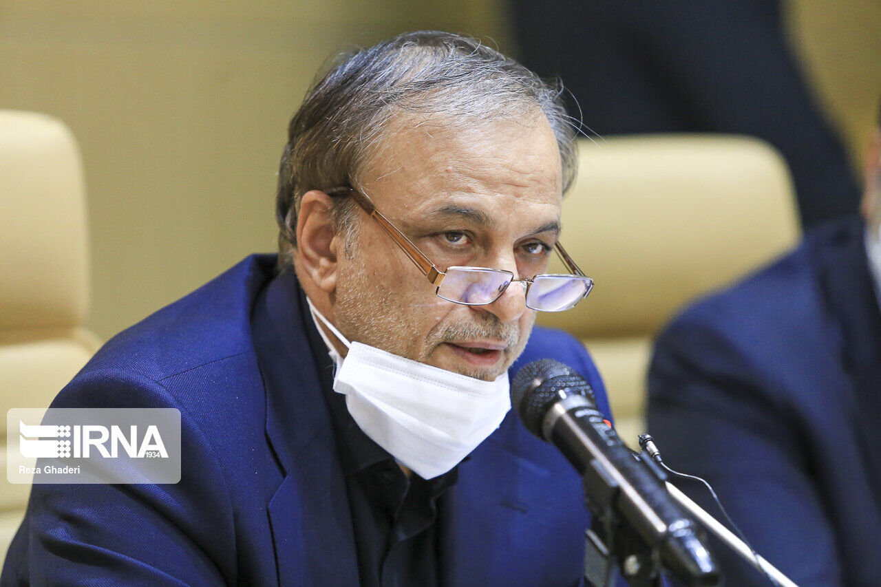 رزم حسینی: بیش از ۴ میلیون تن کالا در حال ترخیص از گمرکات است رزم حسینی: بیش از ۴ میلیون تن کالا در حال ترخیص از گمرکات است