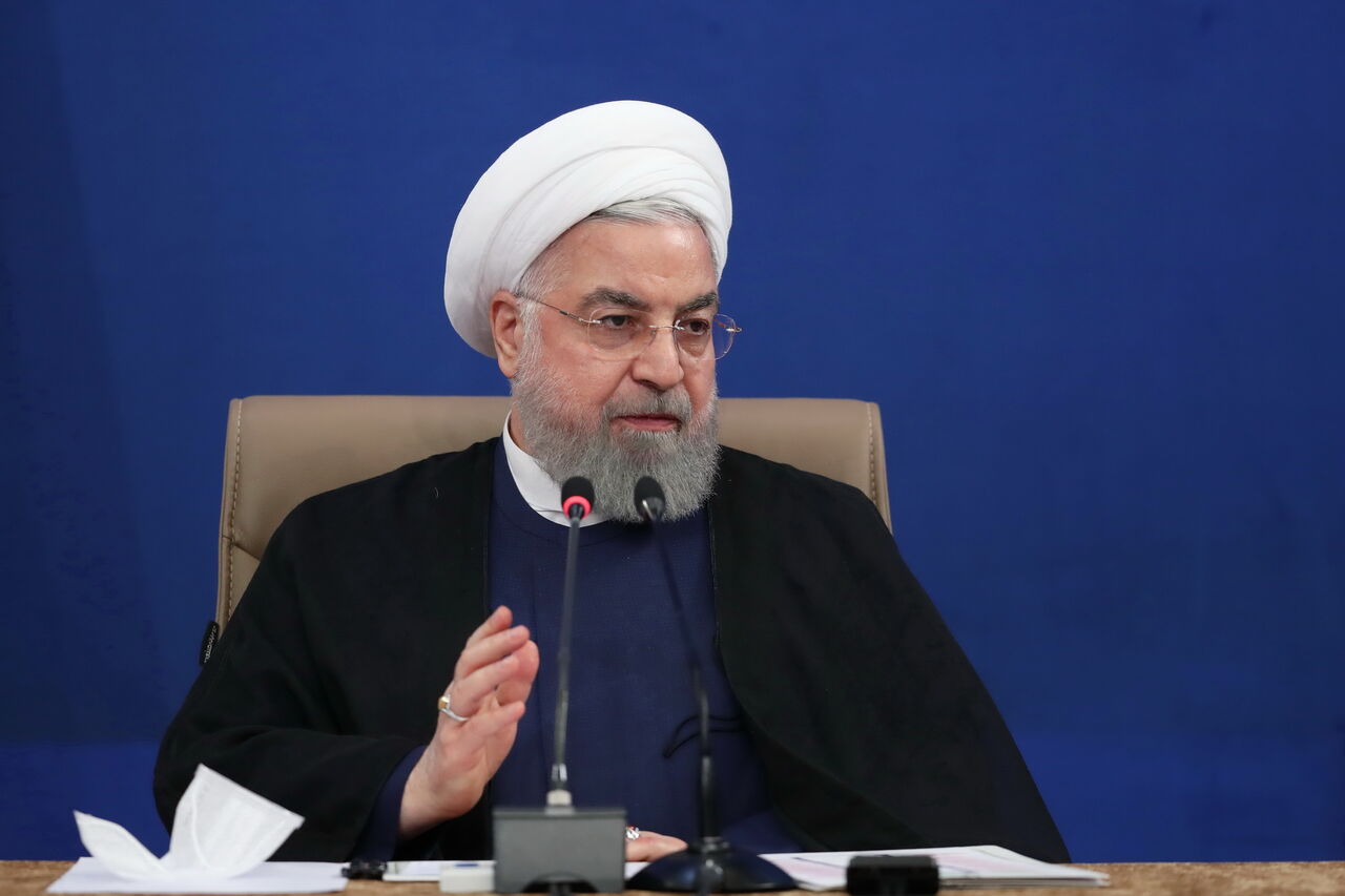 روحانی: دنیا و آژانس انرژی اتمی به ایران بدهکارند