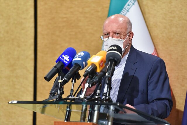 زنگنه:بزرگترین جهش تاریخ پتروشیمی کشور رقم زده شد